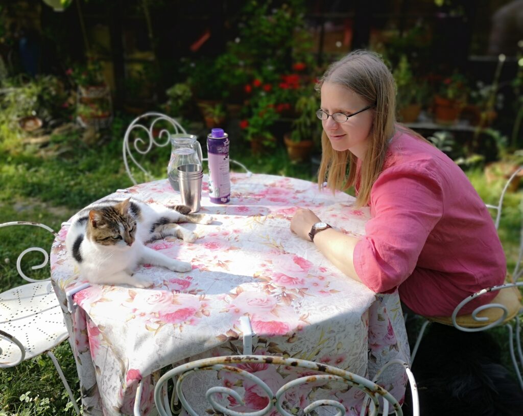 Hilda och katten Paprika